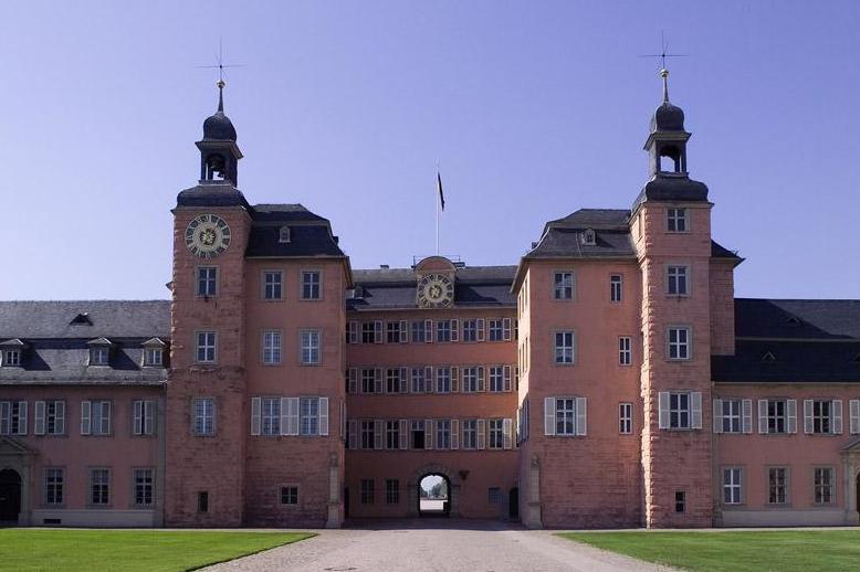 Ehrenhof von Schloss Schwetzingen