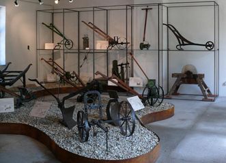 Ausstellung der historischen Arbeitsgeräte in Schloss Schwetzingen