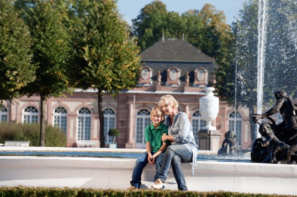 Schloss und Schlossgarten Schwetzingen, Außen, Besucher