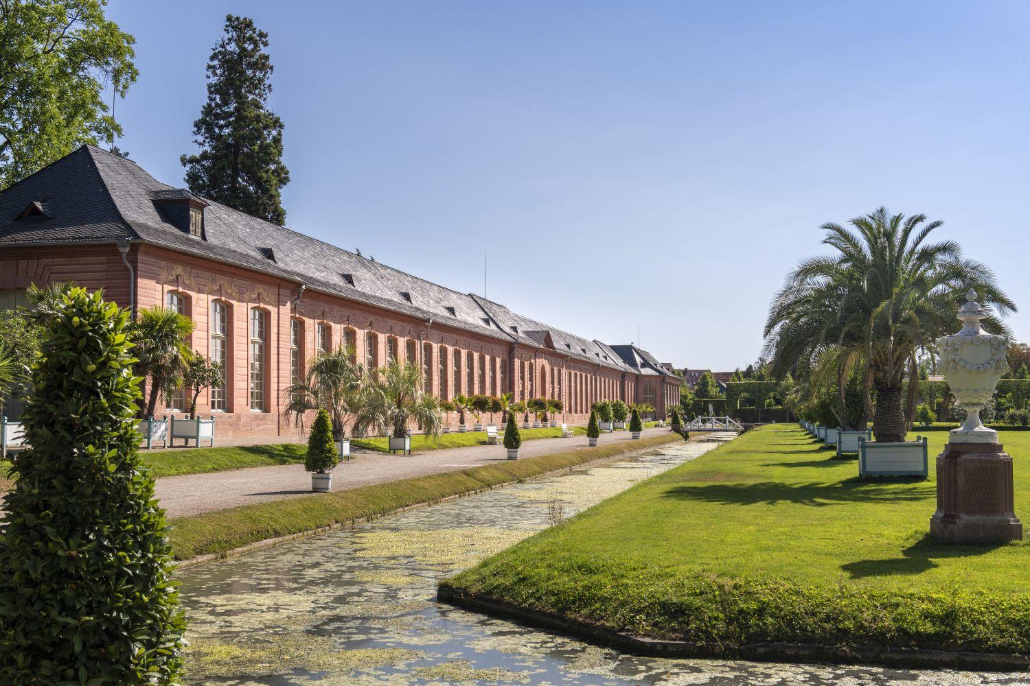 Schloss und Schlossgarten Schwetzingen, Außenansicht Orangerie