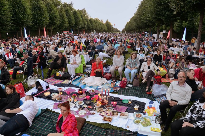 Schloss und Schlossgarten Schwetzingen, Event, Schloss in Flammen, Picknick