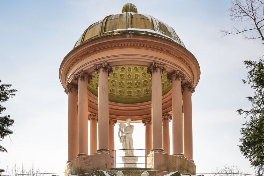 Schloss und Schlossgarten Schwetzingen, Apollotempel im Schnee