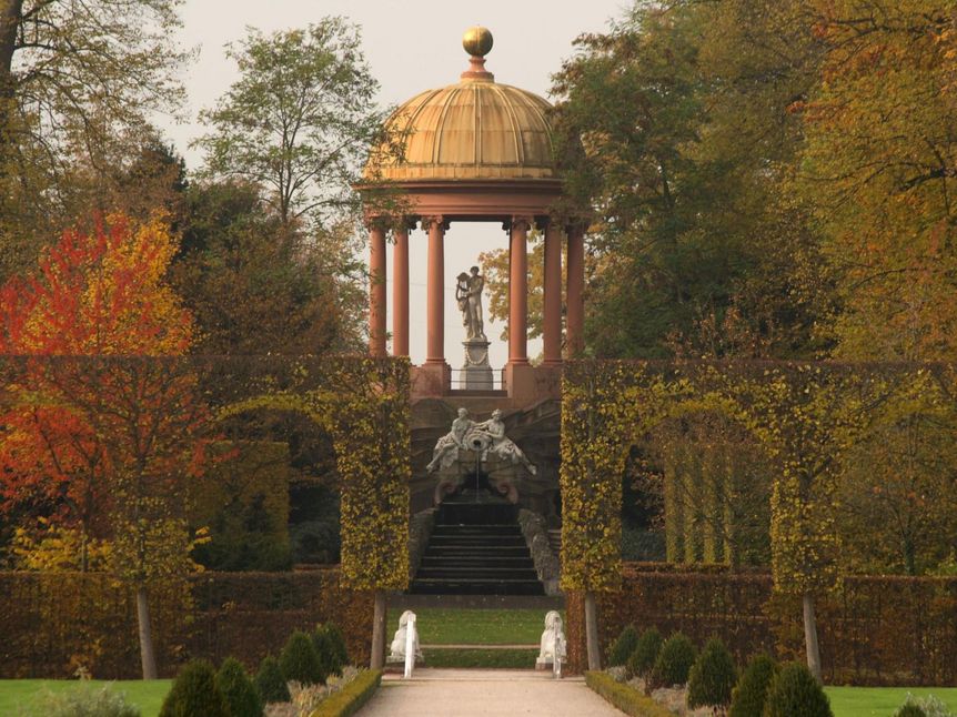 Schloss und Schlossgarten Schwetzingen, Apollotempel im Schlossgarten