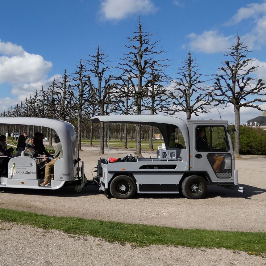 Schloss und Schlossgarten Schwetzingen, Event, Jungfernfahrt Solar-Bahn