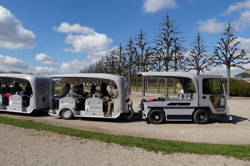 Schloss und Schlossgarten Schwetzingen, Event, Jungfernfahrt Solar-Bahn