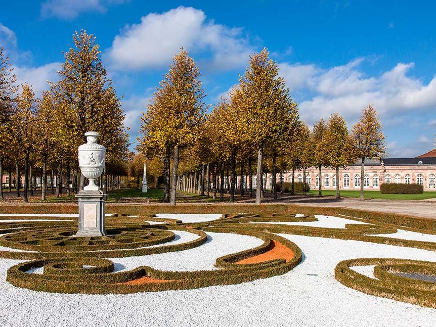 Schloss und Schlossgarten Schwetzingen, Außen, Schlossgarten im Herbst
