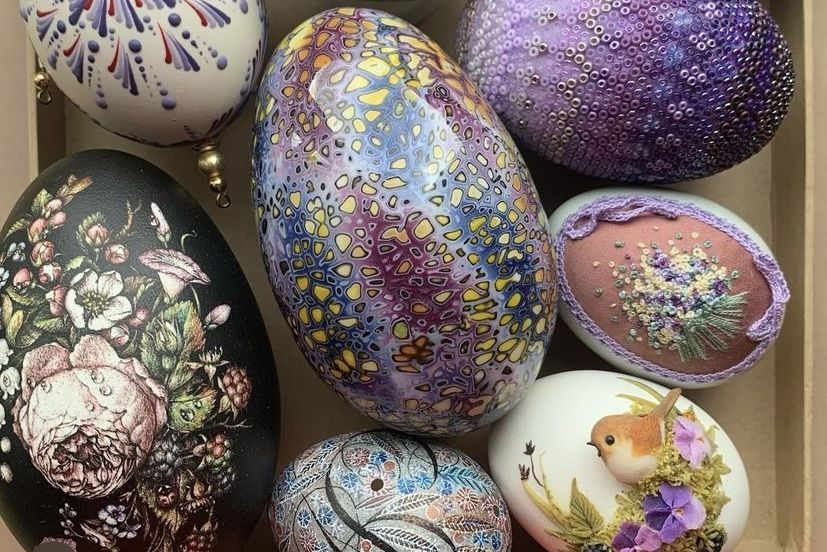 Schloss und Schlossgarten Schwetzingen, Ostereiermarkt, verschiedene verzierte Eier