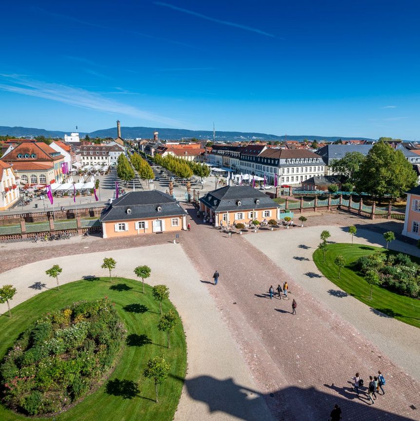 Luftaufnahme vom Schloss und Schlossgarten Schwetzingen