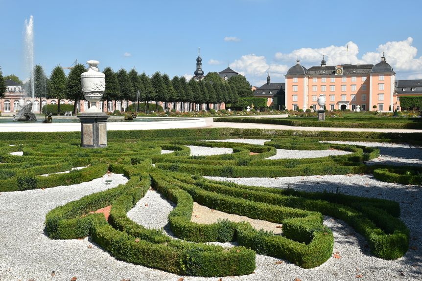 Schloss und Schlossgarten Schwetzingen, nördlicher Zirkelbau, Außenansicht