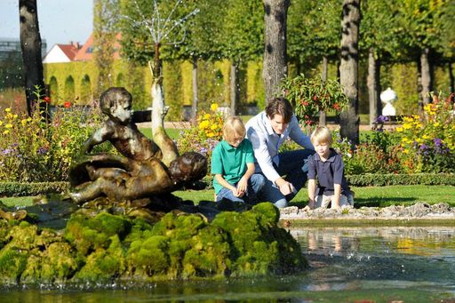 Château de Schwetzingen, Visiteurs dans le jardin