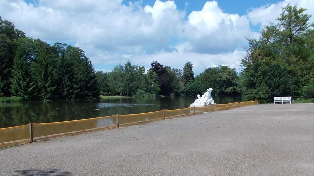 Absperrung im Schwetzinger Schlossgarten