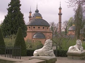 Moschee mit Löwen im Schlossgarten von Schloss Schwetzingen