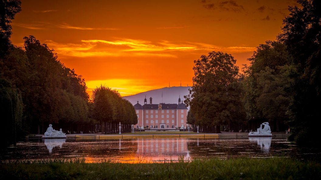 Schloss und Schlossgarten Schwetzingen, Blick vom Großen Weiher zum Schloss