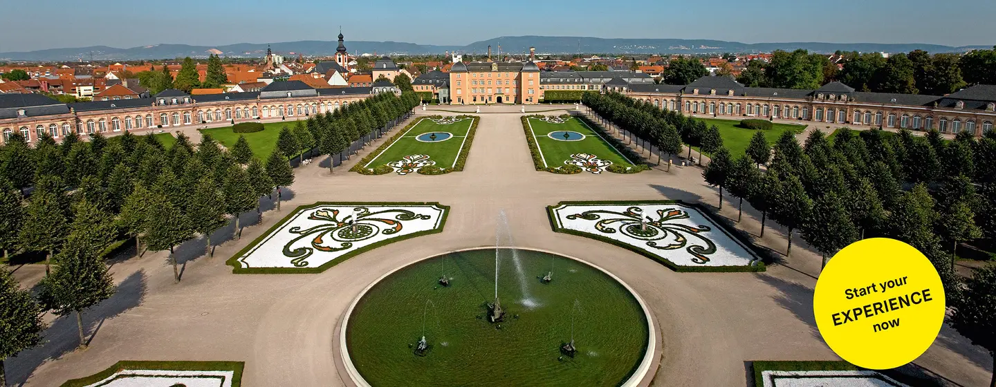 Credits: Staatliche Schlösser und Gärten Baden-Württemberg, Illustration: JUNG:Kommunikation GmbH Schwetzingen Palace Gardens, advertising banner for the app "Monument BW"
