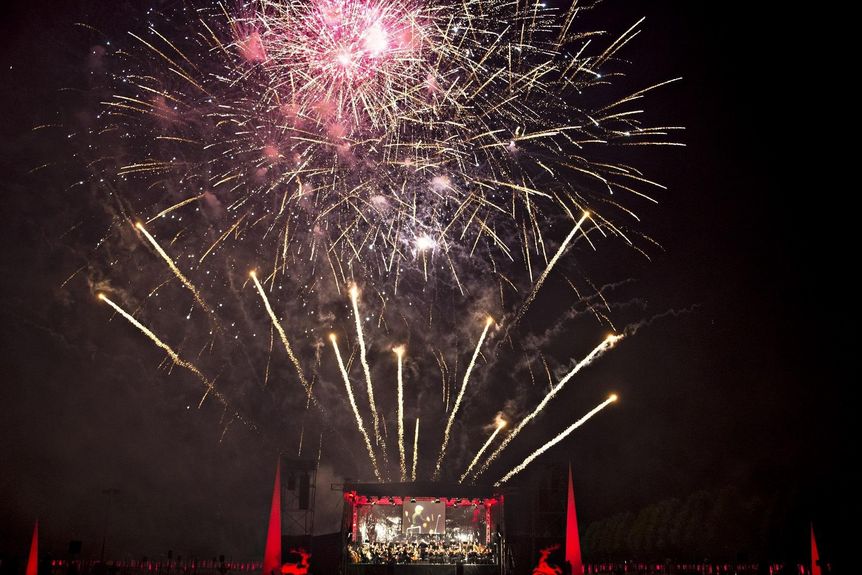 Schloss und Schlossgarten Schwetzingen, Schloss in Flammen