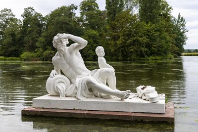 Schloss und Schlossgarten Schwetzingen, Aussen, Statue des Flussgotts Donau